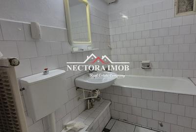 Apartament cu 3 camere decomandat în Decebal