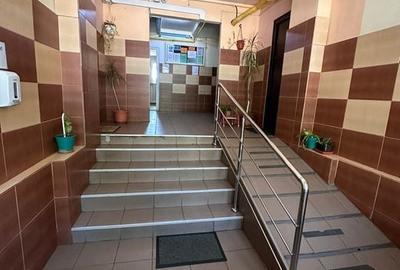 Apartament 3 camere de vanzare Lujerului A150