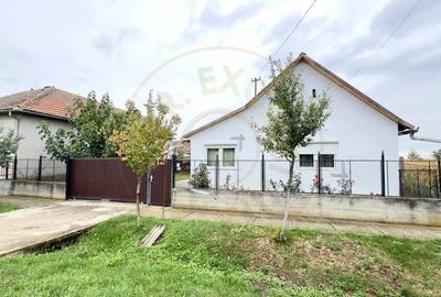 Casa 2 camere, Teren 1525 mp Loc. Tiream , Str. Coloniei Nr.44-Jud. Satu Mare - 1