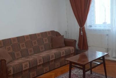 Inchiriez apartament cu 2 camere in Rogerius,str Moldovei - 5
