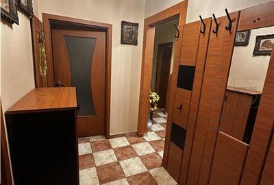 Apartament cu 4 camere decomandat, mobilat în Circumvalațiunii - 17