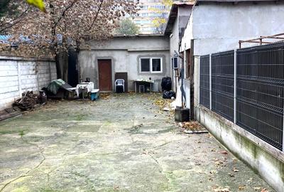 Teren intravilan de vanzare -Str Dezrobirii- 3 minute pana la Metrou Gorjului - 1