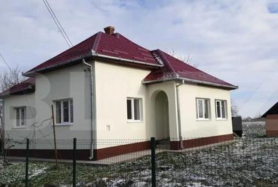 Casa de vanzare cu 3 camere, 2050 mp, zona Tatarasti - 1