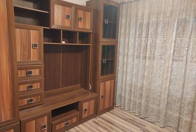 Apartament spatios de 3 camere, 2 bai, pe Bulevardul Decebal - confort si stil Apartament spatios de 3 camere, 2 bai, pe Bulevardul Decebal - confort si stil - 3