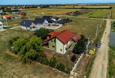 Casă cu 4 camere în Central - 3