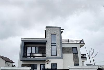 Casă cu 4 camere cu Canalizare în Exterior Vest - 4