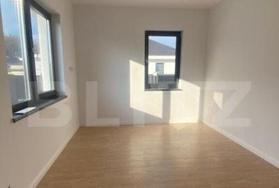 Casa spa?ioasa de vanzare, cu 4 camere, 120 mp, zona Unir - 13