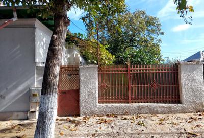 Casă cu 3 camere cu Canalizare în Central - 6