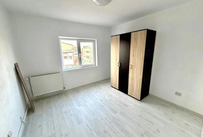 Apartament cu 3 camere decomandat în Central - 3