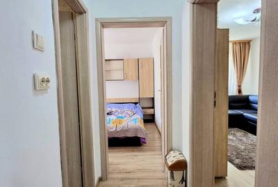 Apartament cu 3 camere semidecomandat, mobilat în Colentina - 1