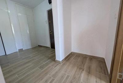 Orizont - STRADAL, Apart 2 cam decomandat, renovat, balcon lung - 2