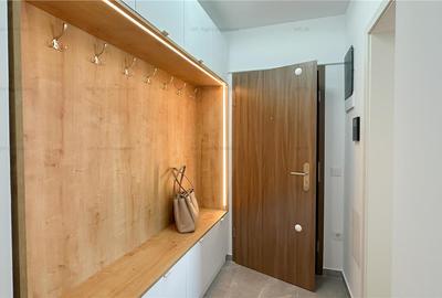 Apartament cu 3 camere decomandat, mobilat în Tractorul - 8