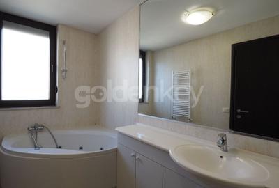 Penthouse cu 5 camere decomandat, mobilat în Aviației - 13