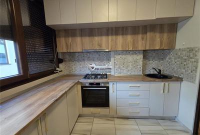 Apartament cu 3 camere decomandat în Cug - 2
