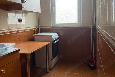 Apartament cu 3 camere semidecomandat în Poștei - Bucov - 2