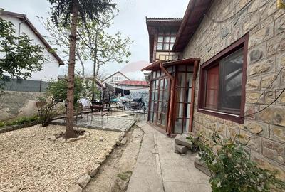 Casă cu 36 camere cu Teren 2140 Mp în Mamaia