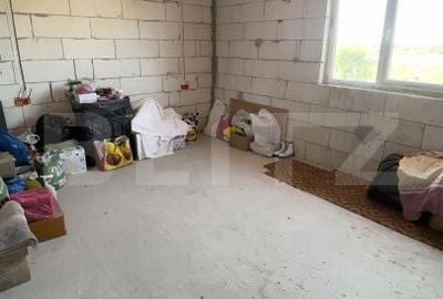 Casă cu 4 camere în Barza