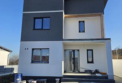 Casă cu 4 camere în Tomești - 13