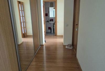 Apartament cu 3 camere semidecomandat în Titan - 9
