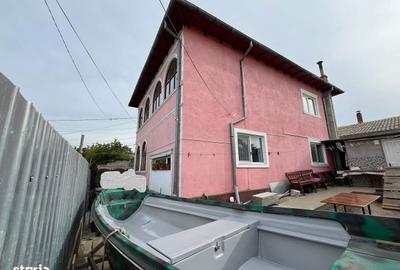 Casă cu 4 camere cu Teren 400 Mp în Central - 2