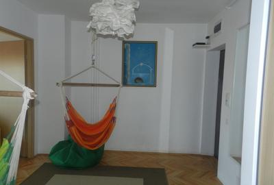 Apartament cu 3 camere decomandat în Central - 9