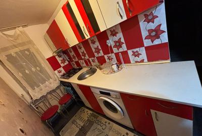 Apartament cu 2 camere decomandat în Cet - 8