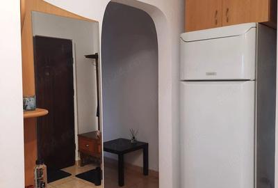 Apartament cu 3 camere decomandat în Malu Roșu - 7