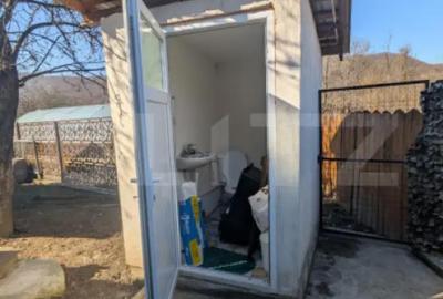 Casă cu 3 camere cu Teren 600 Mp în Central - 1