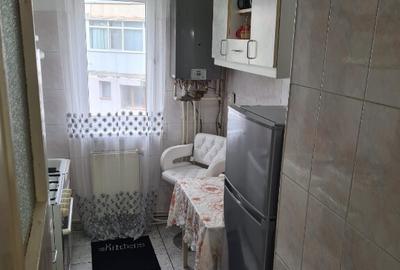 Persoana fizica inchiriez apartament 2 camere str. 22 Decembrie - 3