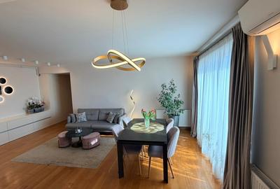 Penthouse cu 3 camere decomandat, mobilat în Central - 11