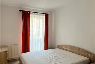 Apartament cu 2 camere semidecomandat, mobilat în Tractorul - 15