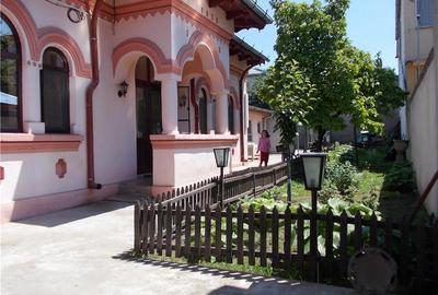 Casă cu 2 camere în Dorobanți - 1