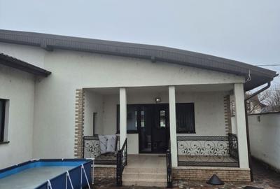 Casă cu 4 camere în Făcăi - 1
