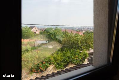 Casă cu 4 camere cu Teren 700 Mp în Central - 2