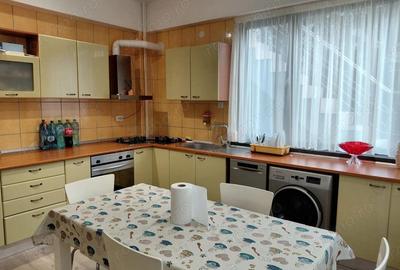 Casă cu 8 camere cu Teren 776 Mp în Central - 18