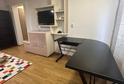 Tudor Vladimirescu - Ap 2 camere mobilat si utilat, etaj 2/3 - 4