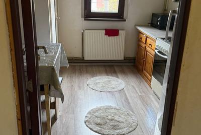 Apartament cu 3 camere decomandat în Central - 2