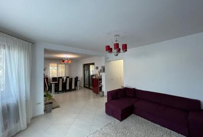 Casă individuală cu 5 camere cu Canalizare în Ghiroda - 3