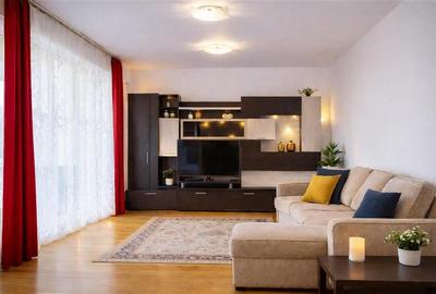 Apartament cu 3 camere decomandat, mobilat în Central