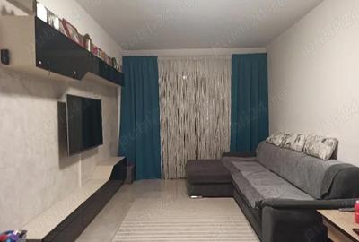 Apartament cu 3 camere decomandat în Berceni - 1
