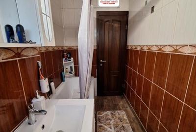 Apartament cu 3 camere semidecomandat în Central - 2