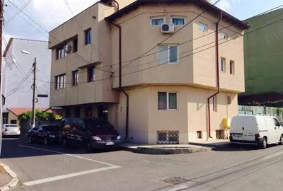 Casă cu 10 camere în Stadion - 2