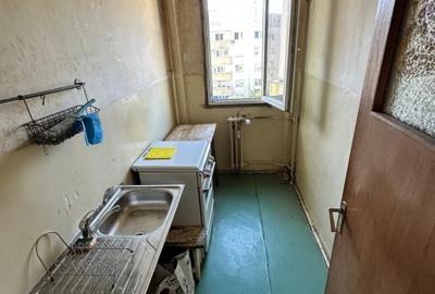 Apartament 2 camere, decomandat, bloc reabilitat - etaj 9/10 - 6