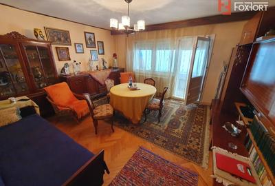 Apartament cu 3 camere decomandat în Vlădeasa - 1