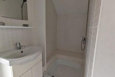 Casă cu 5 camere cu Teren 191 Mp în Central - 18