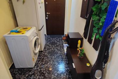 Apartament cu 2 camere semidecomandat în 9 Mai - 5