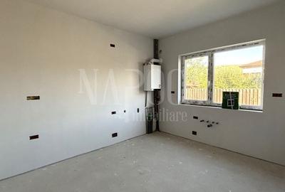 Duplex cu 4 camere cu Canalizare în Florești - 2