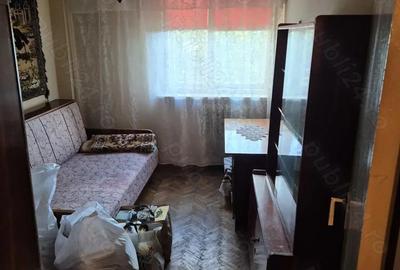 Vand apartament cu 3 camere + balcon - 8