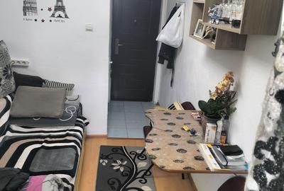 Garsonieră în Micro 19 - 1