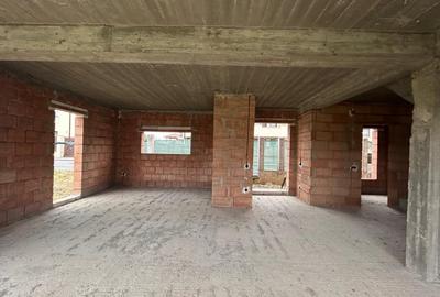 Duplex de vanzare cu 4 camere, 130 mp, zona Terra, Floresti! - 1